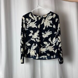 Banana Republic Black Floral-Print Long Sleeve Blouse